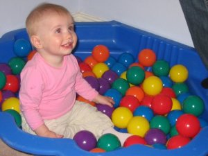 EliFirstBday-BallPit