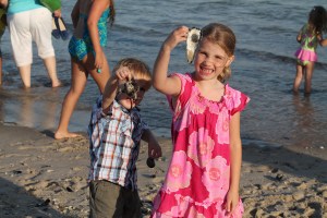 Beach_shellCollecting